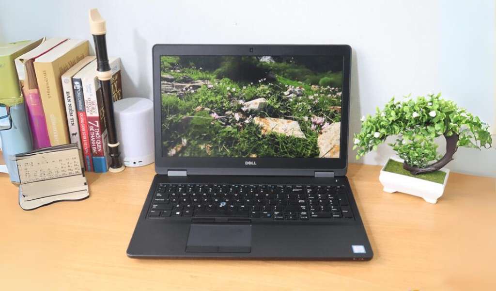 Thiết kế của Laptop Dell Latitude 5570 I3 6100U