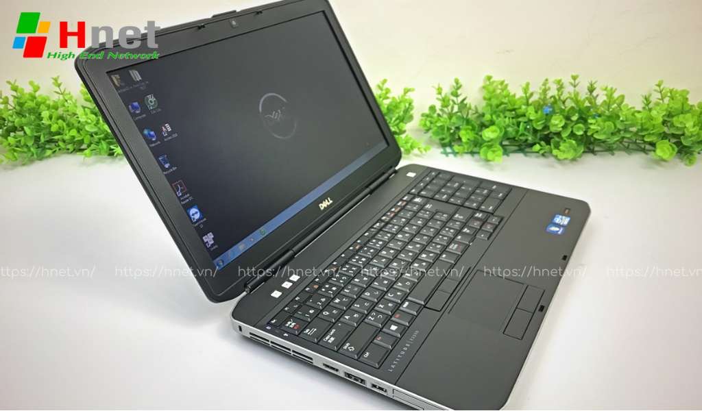Thiết kế của Laptop Dell Latitude E5530 i5