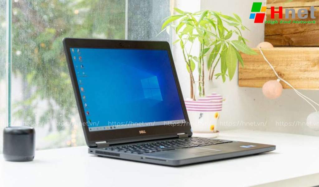 Thiết kế của Laptop Dell Latitude E5550 i3